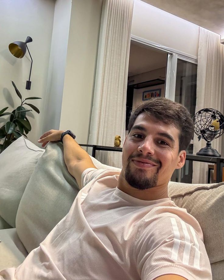 &nbsp;Andrés Romero&nbsp;